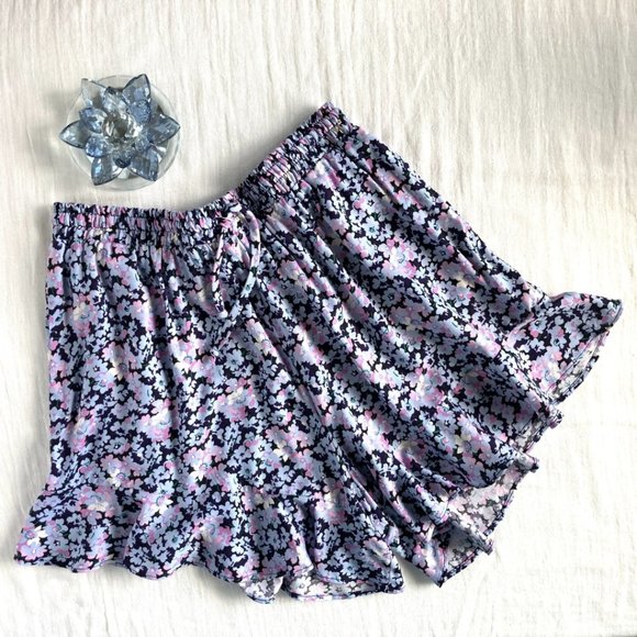 Flirty Ruffled Hem Shorts Black Lavender Light Blue Print Stretch Waist Size XS - Picture 1 of 7